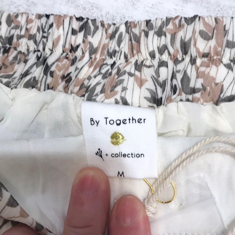 Skirt - Picture 3 of 4